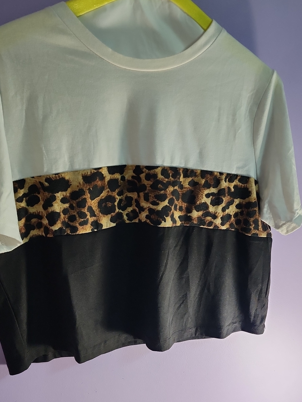 Womens Colorblock Leopard Print Tee - White & Black